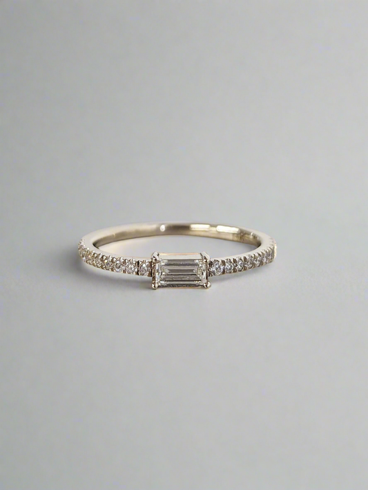 Engagement Ring - Dainty Baguette Moissanite Ring