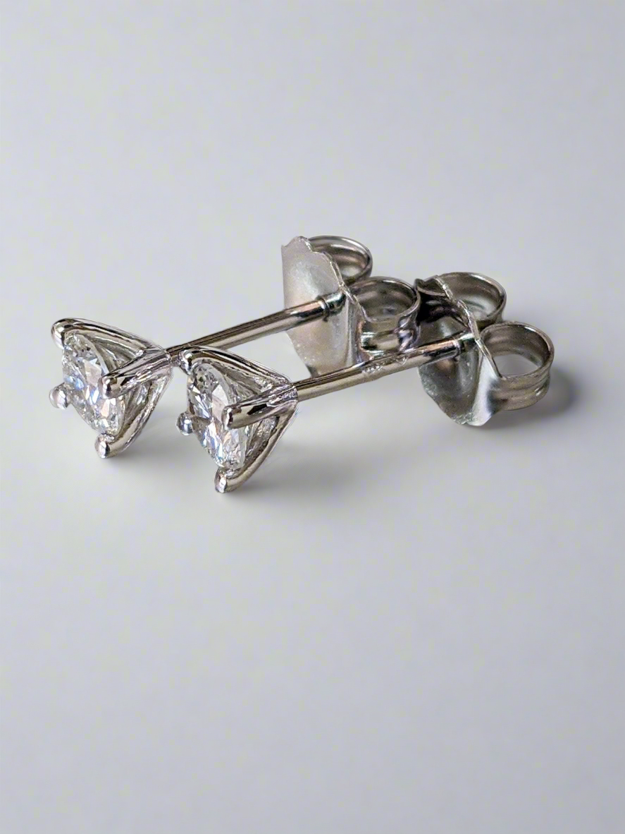 Stud Earrings - 1ct Moissanite Earring