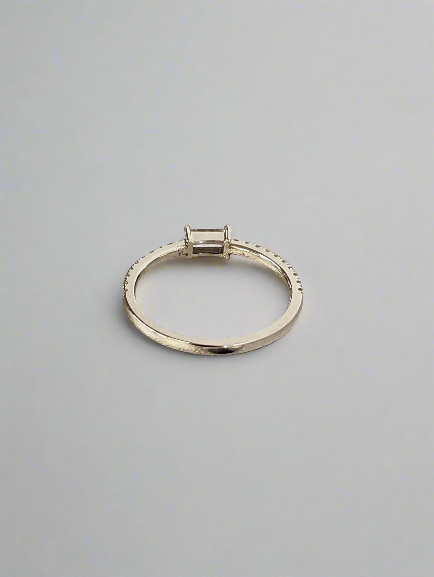 Engagement Ring - Dainty Baguette Moissanite Ring